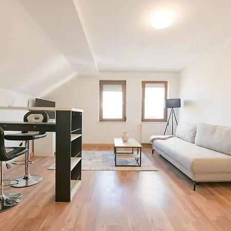 G Living Klingenberg153 Und Work * Heilbronn